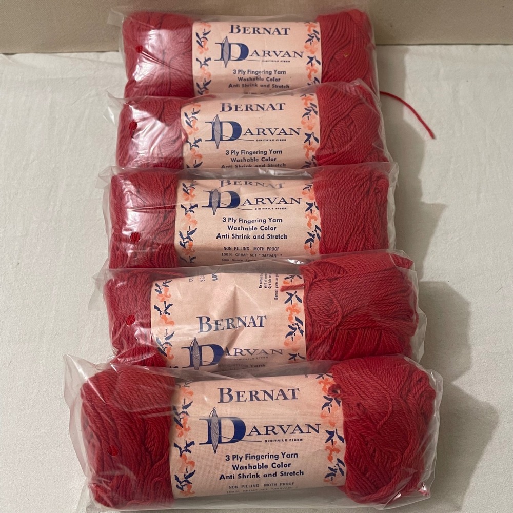 Bernat Darvan‎ 3 Ply Fingering Yarn Scarlet Red 7933 Lot F 5 Skeins Vintage USA